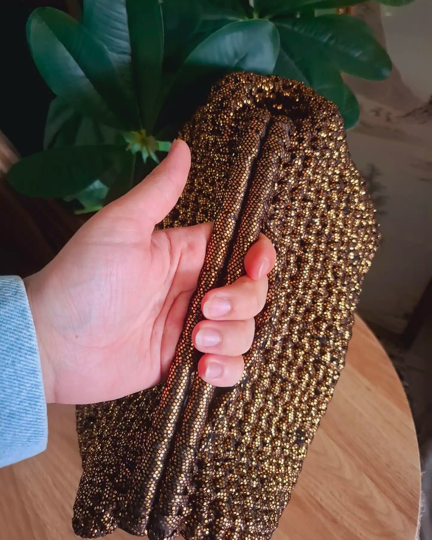 Royal Touch Clutch