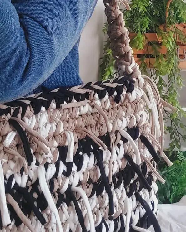 حقيبة كروشيه أنيقة