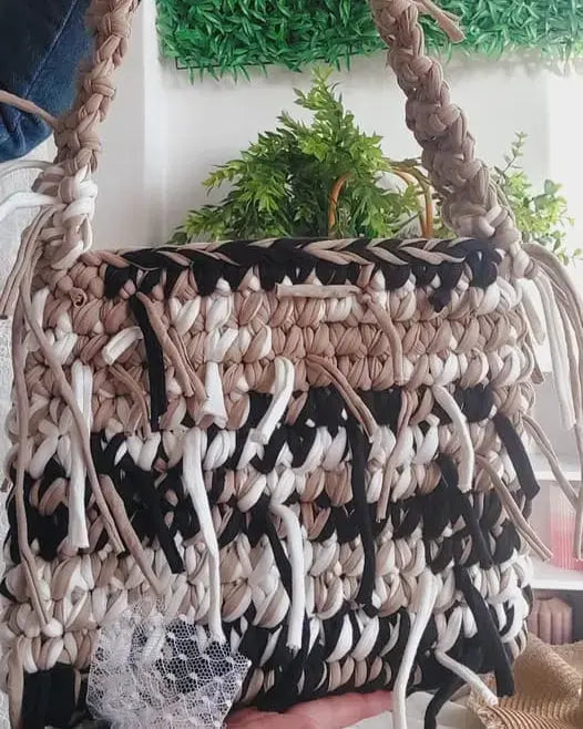 حقيبة كروشيه أنيقة