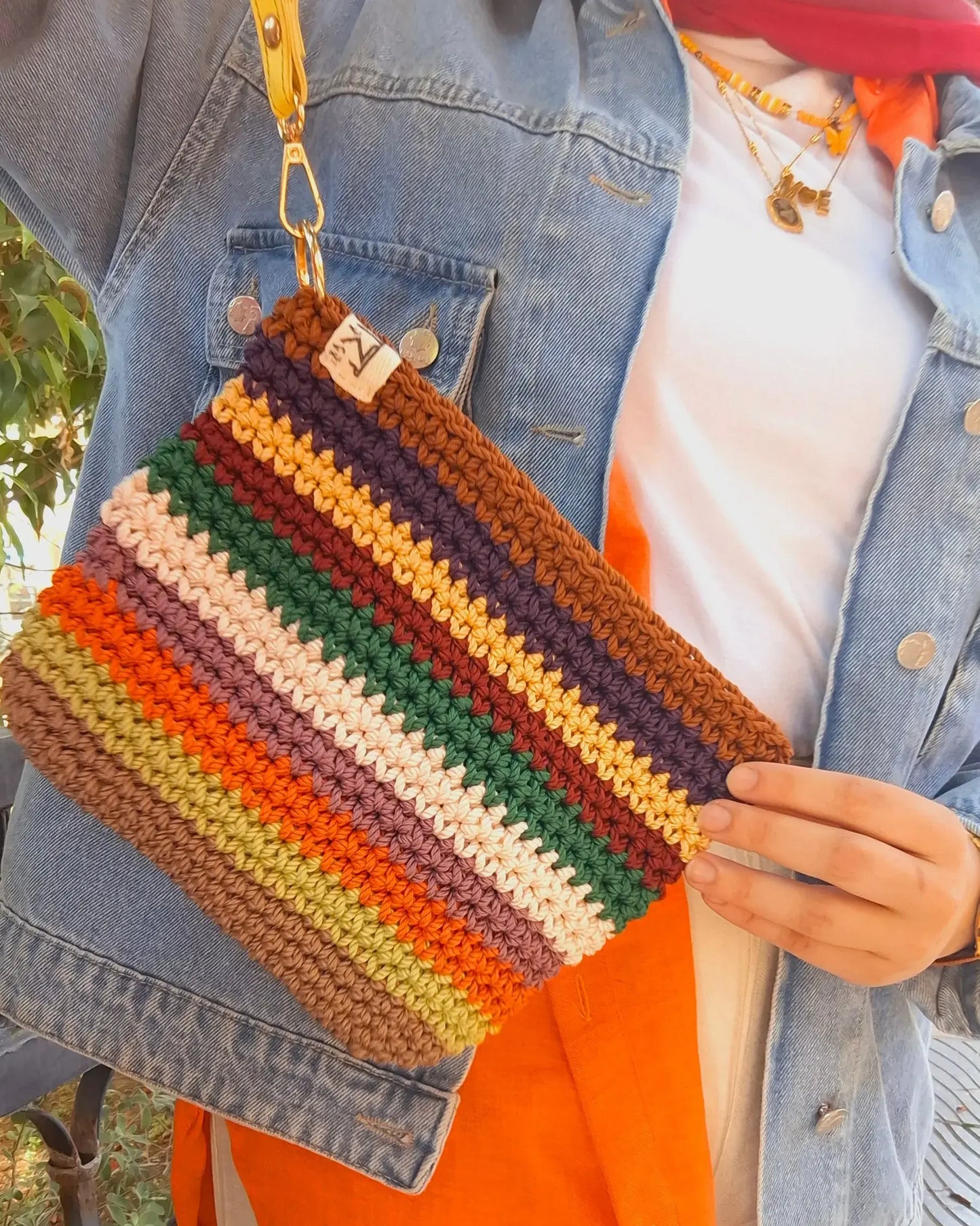 Stripe Pop Clutch