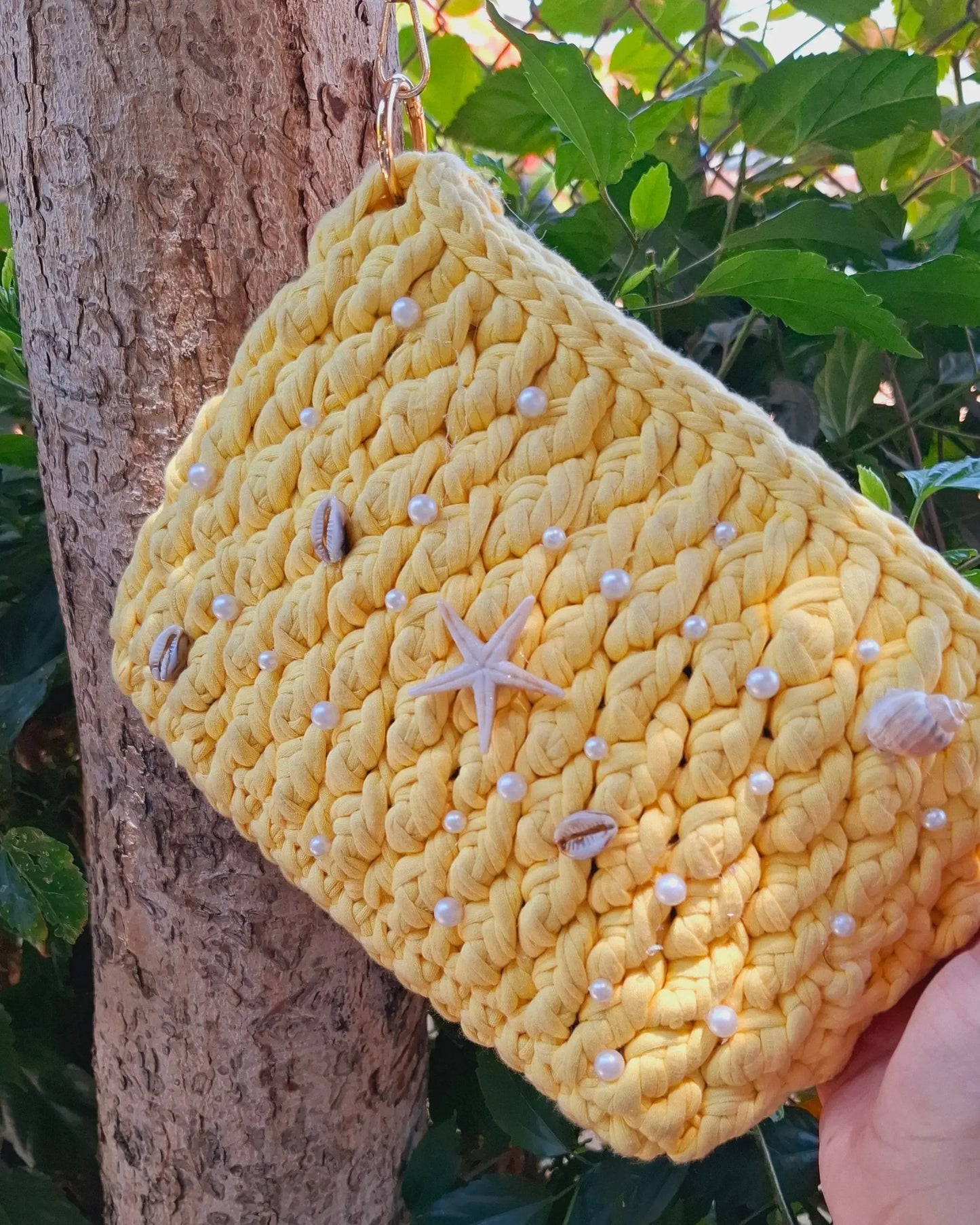 Lemon Pearl Clutch