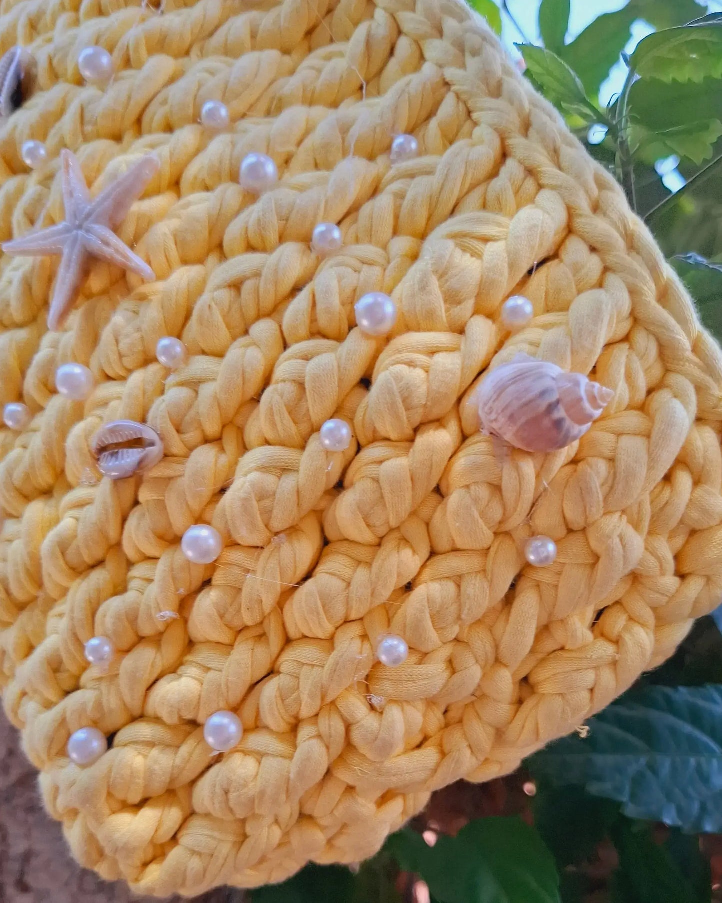 Lemon Pearl Clutch
