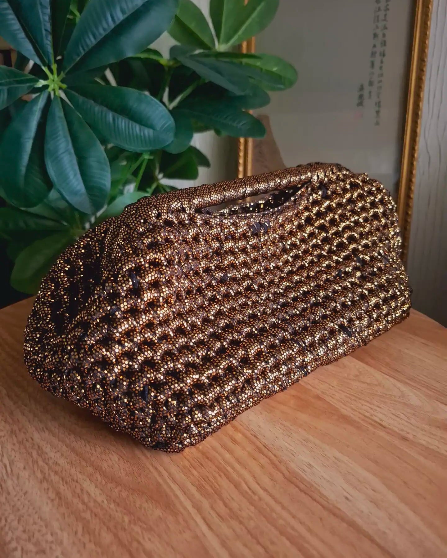 Royal Touch Clutch