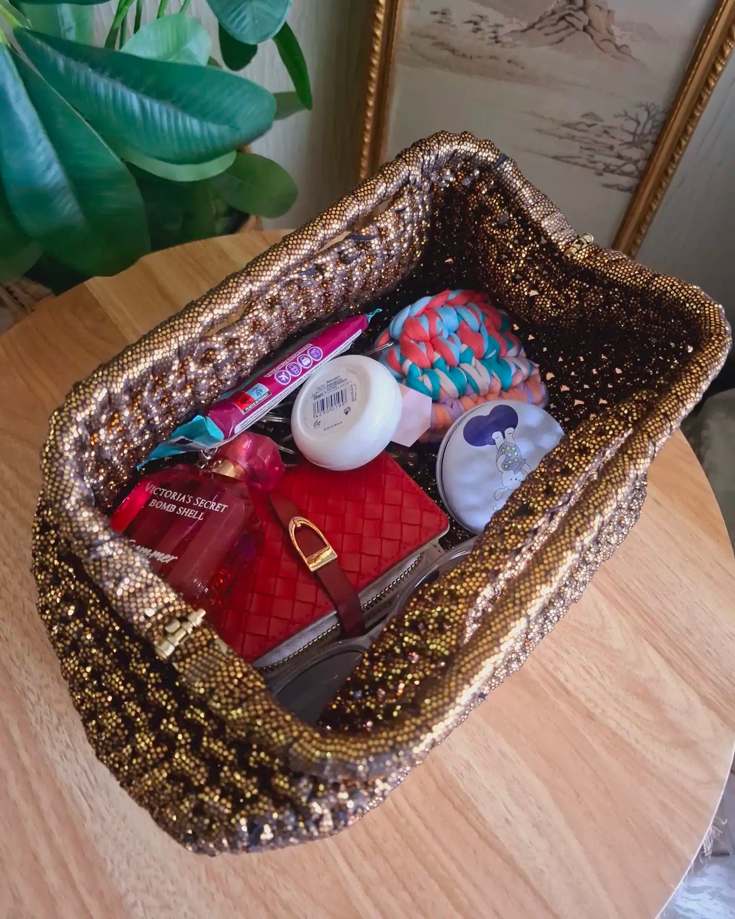 Royal Touch Clutch