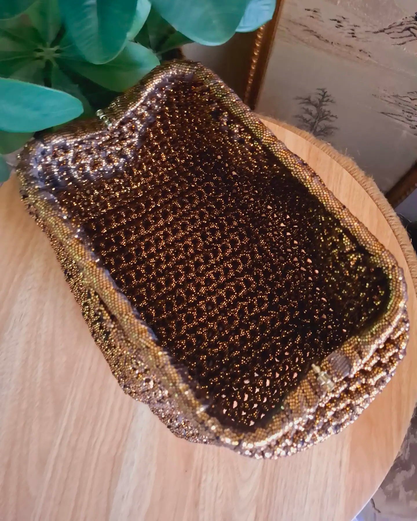 Royal Touch Clutch