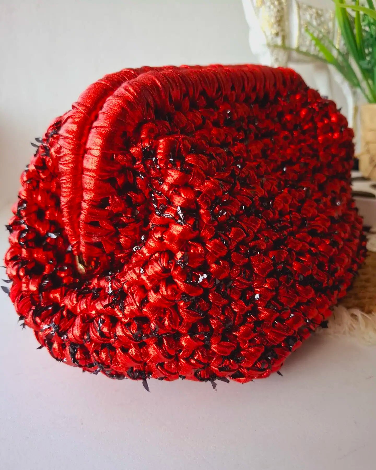Raffia Rouge