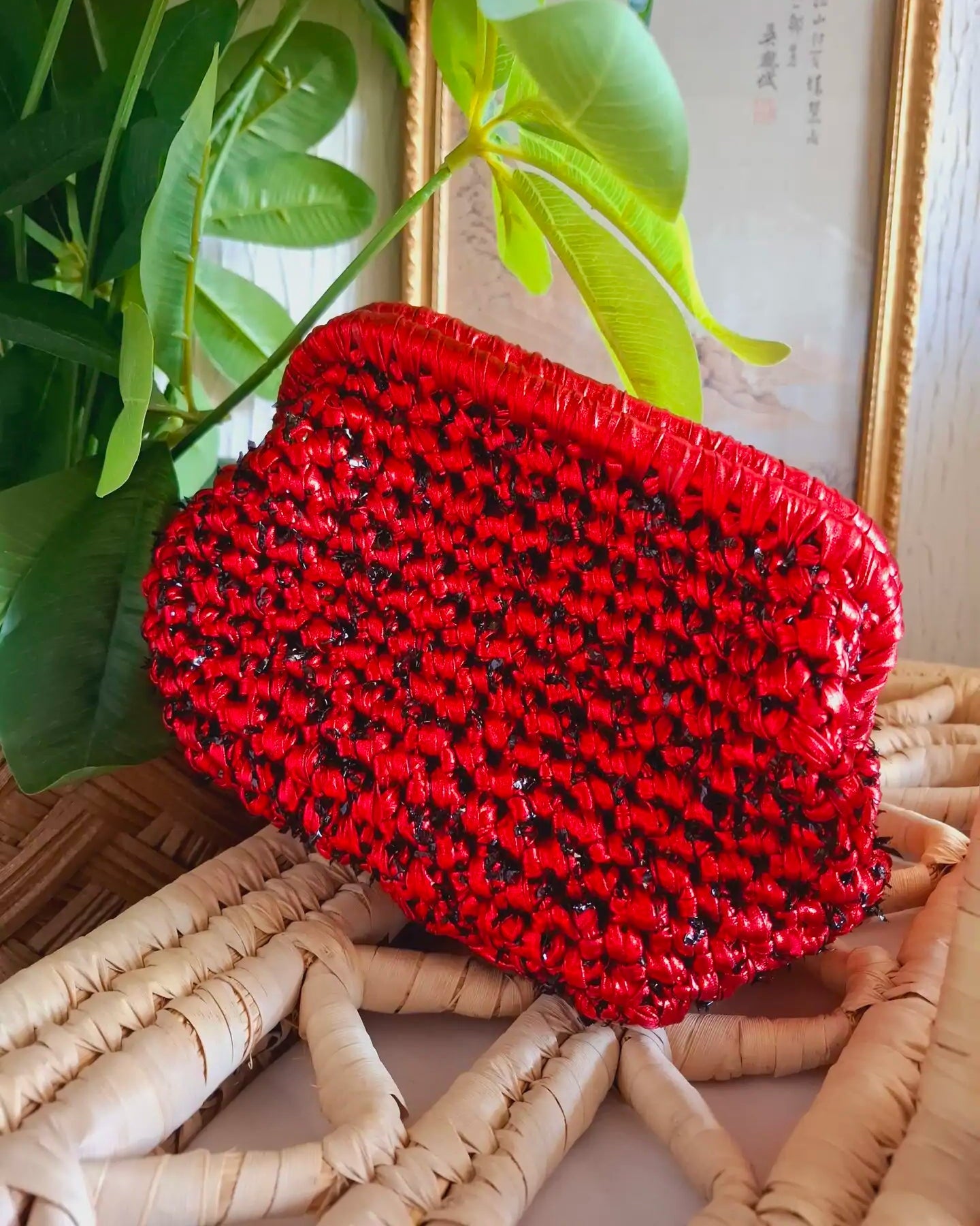 Raffia Rouge