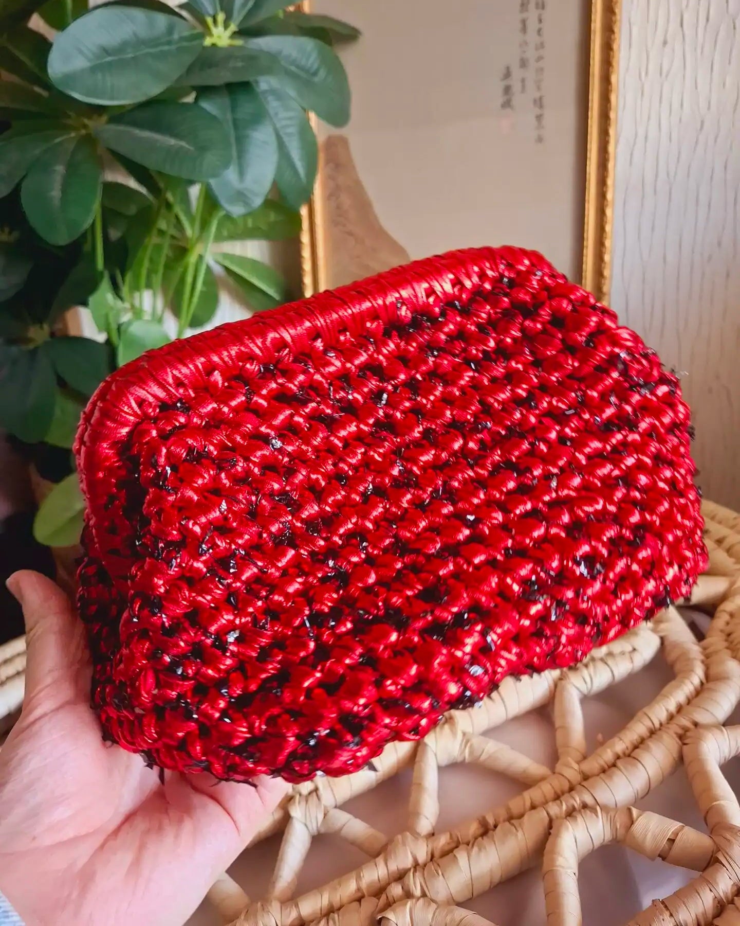 Raffia Rouge