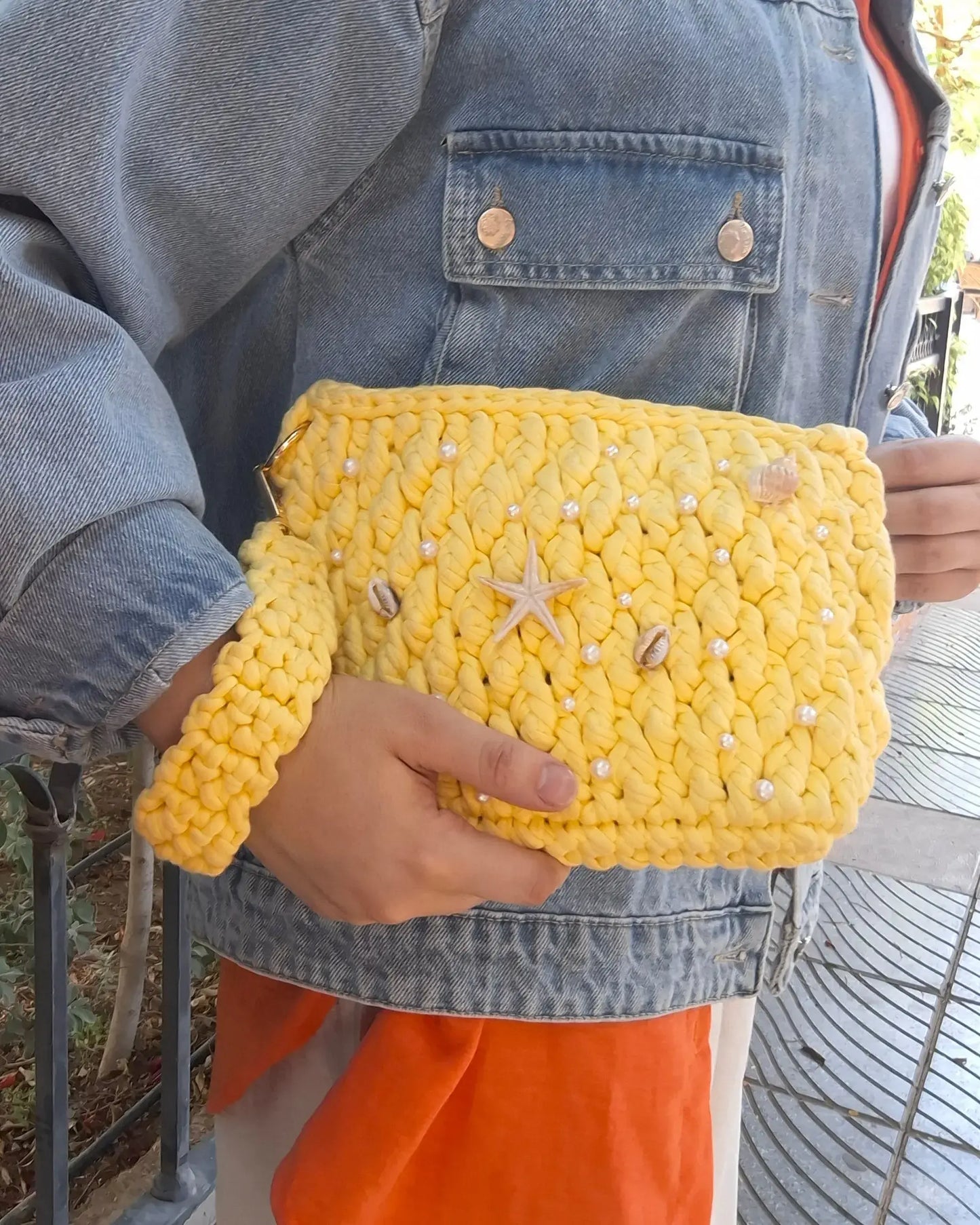Lemon Pearl Clutch