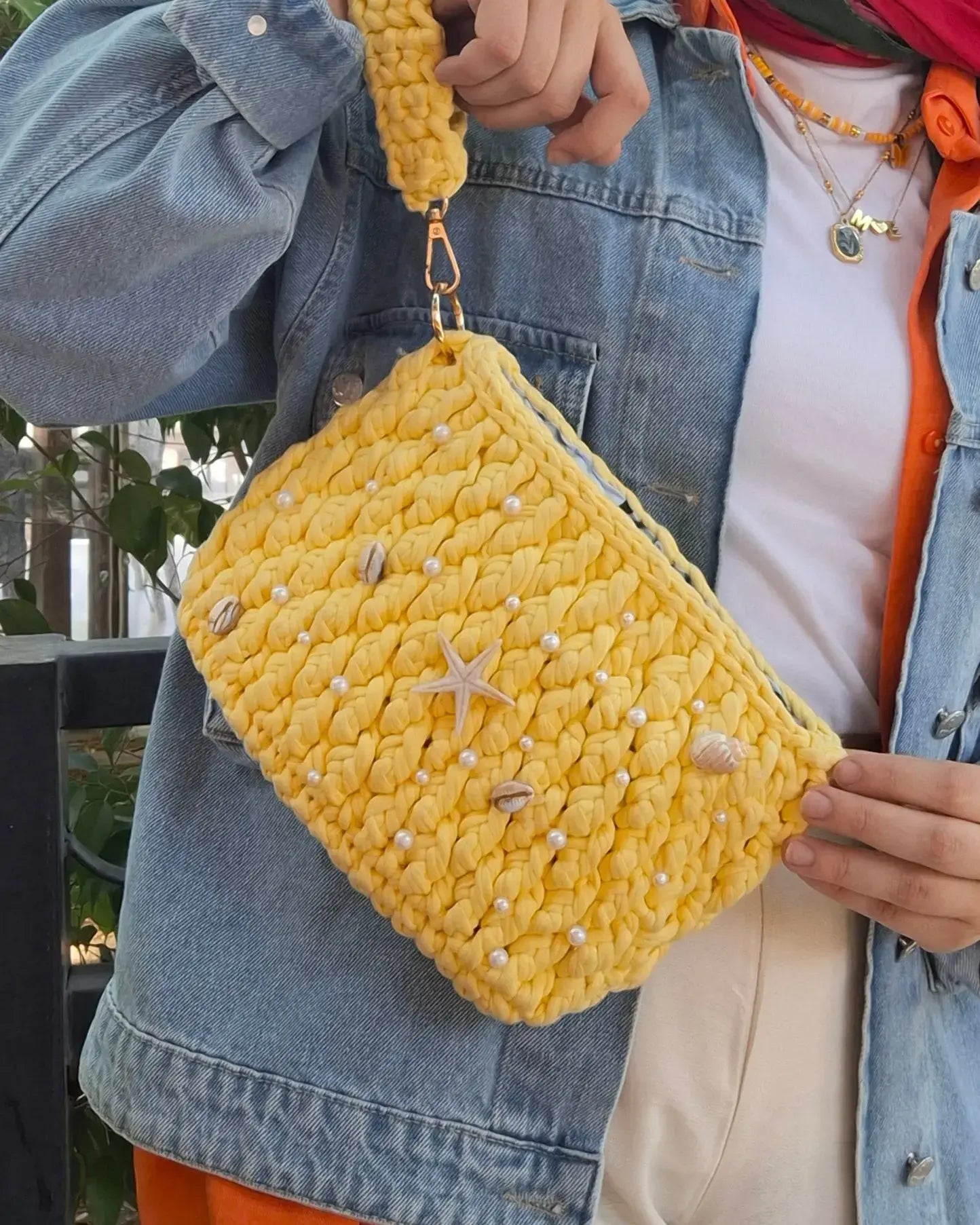 Lemon Pearl Clutch
